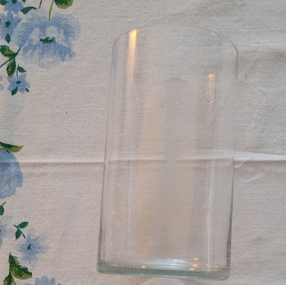 Modern glass vase - small - Picture 6 of 6